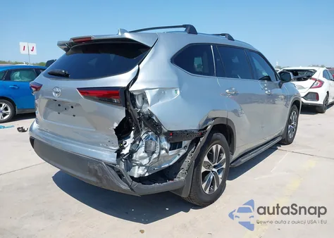 2021 Toyota Highlander Xle z USA, uszkodzony, nr VIN 5TDGZRAH8MS527199